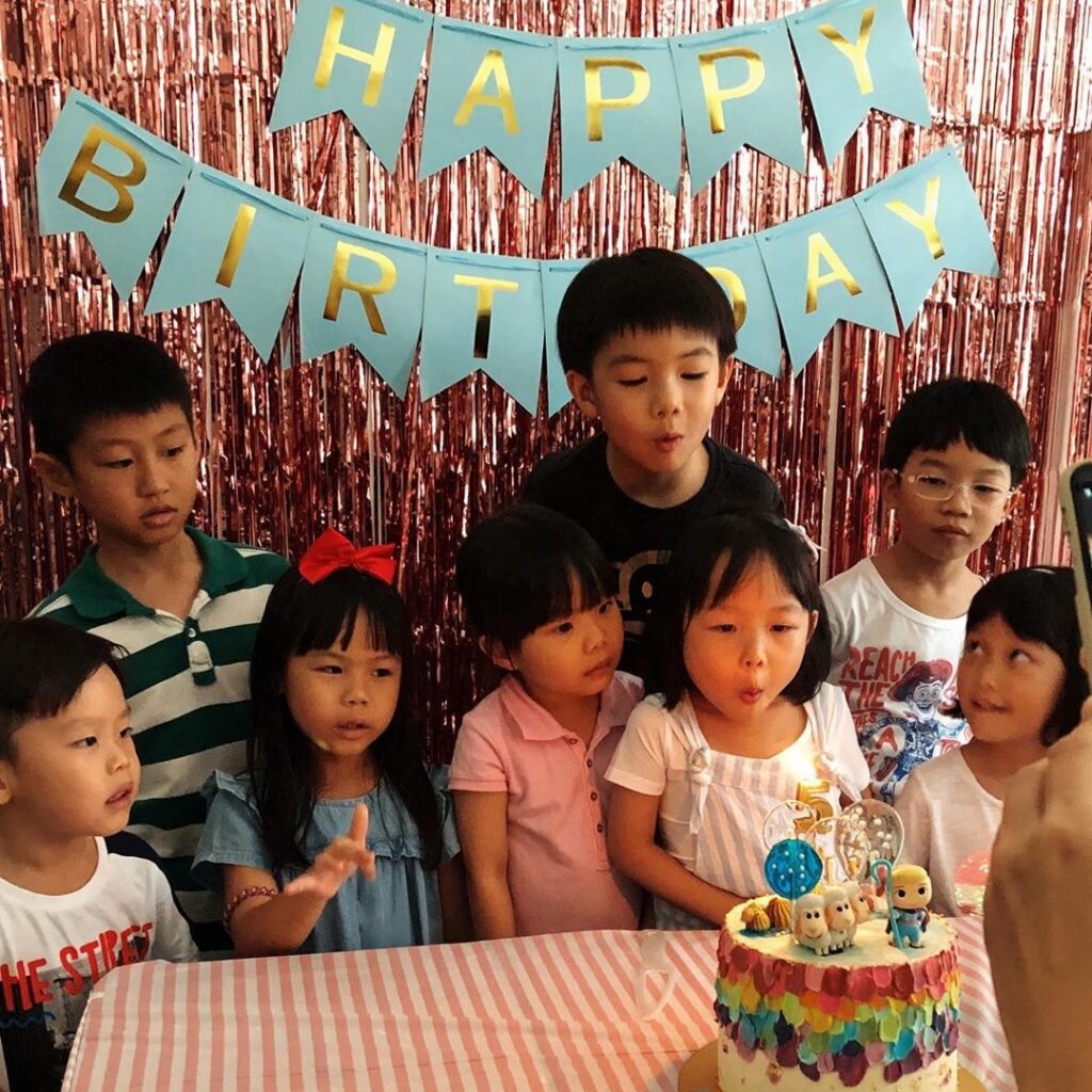 Art-Birthday-Party-Singapore-Chalk-n-Pencils-Birthday-Cake-Wish