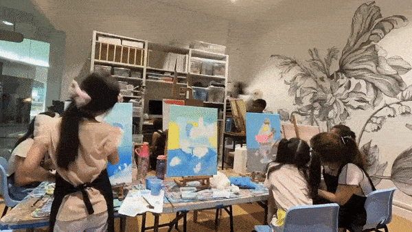 Children-Kids-art-class-singapore-Chalk-n-Pencils-studio